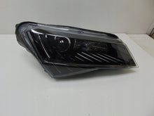Laden Sie das Bild in den Galerie-Viewer, Frontscheinwerfer Skoda Superb III 3V1941016A Xenon Rechts Headlight SCH5766664162gv