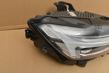 Load image into Gallery viewer, Frontscheinwerfer Volvo Xc60 II 31655231 Rechts Scheinwerfer Headlight SCH4648072374wv