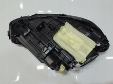 Laden Sie das Bild in den Galerie-Viewer, Frontscheinwerfer Mercedes-Benz W177 A1779065704 A1779065804 Full LED Ein Satz SCH1005619140xw