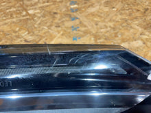 Laden Sie das Bild in den Galerie-Viewer, Frontscheinwerfer Renault Captur II 260604753R S2510B057 LED Links Headlight SCH3214414563kq