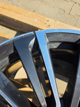 Load image into Gallery viewer, 1x Alufelge 21 Zoll 9.0" 5x112 42ET Glanz Grau 5LA601025 Mg I Rim Wheel FEL9816965302ks