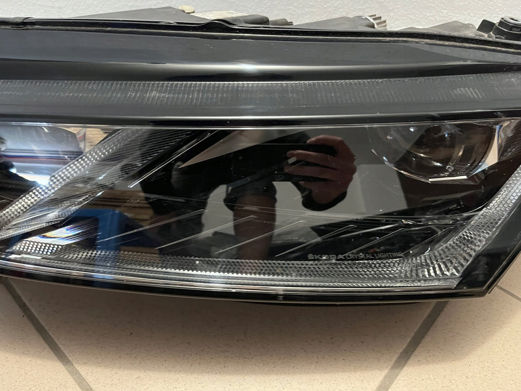 Frontscheinwerfer Skoda Octavia IV 5E4941015A LED Links Scheinwerfer Headlight SCH4003191978ux