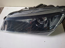 Laden Sie das Bild in den Galerie-Viewer, Frontscheinwerfer Skoda Superb 3V1941015B Xenon Links Scheinwerfer Headlight SCH7068336093yf