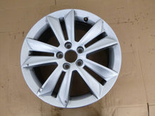 Laden Sie das Bild in den Galerie-Viewer, 1x Alufelge 17 Zoll 7.0&quot; 5x108 40,5ET 31471309 Volvo S60 V60 Rim Wheel