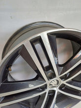 Laden Sie das Bild in den Galerie-Viewer, 1x Alufelge 17 Zoll 7.0&quot; 5x100 46ET 5JA601025D Skoda Rapid Rim Wheel