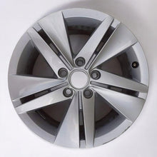 Load image into Gallery viewer, 1x Alufelge 16 Zoll 7.0&quot; 5x112 48ET Glanz Silber 5H0601025 VW Golf Viii