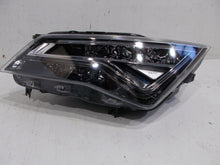 Laden Sie das Bild in den Galerie-Viewer, Frontscheinwerfer Seat 576941007D LED Ein Stück (Rechts oder Links) Headlight