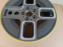 Laden Sie das Bild in den Galerie-Viewer, 1x Alufelge 17 Zoll 7.0" 5x112 54ET 6889171 Mini Rim Wheel FEL5738148465ty