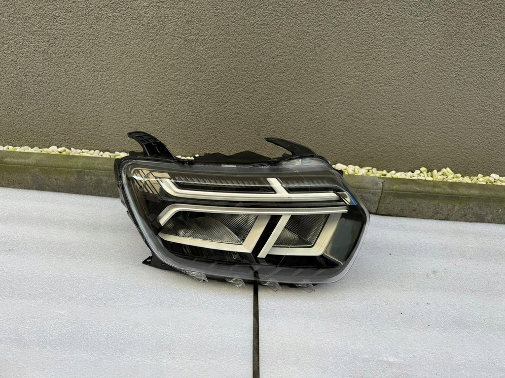 Frontscheinwerfer Dacia Duster 260106194R 260602465R Rechts oder Links