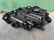 Laden Sie das Bild in den Galerie-Viewer, Frontscheinwerfer Mercedes-Benz W246 A2469066901 Links Scheinwerfer Headlight SCH6132682858kb