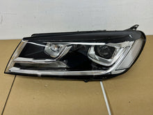 Laden Sie das Bild in den Galerie-Viewer, Frontscheinwerfer VW Touareg 7p5 7P5941033A Xenon Links Scheinwerfer Headlight SCH6190687963tb