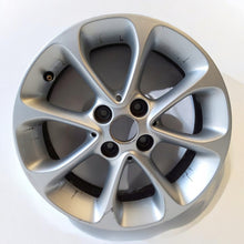 Laden Sie das Bild in den Galerie-Viewer, 1x Alufelge 15 Zoll 5.0&quot; 4x100 A4534013900 Mercedes-Benz Fortwo 453 Rim Wheel