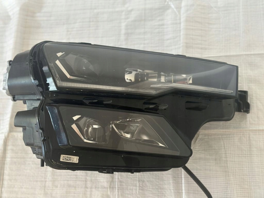 Frontscheinwerfer Skoda Karoq 57B941036B Rechts Scheinwerfer Headlight SCH9645598512mb