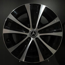 Laden Sie das Bild in den Galerie-Viewer, 4x Alufelge 18 Zoll 8.0&quot; 5x112 43ET Glanz Schwarz A2134013700 Mercedes-Benz W213