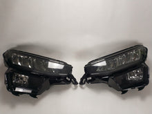 Laden Sie das Bild in den Galerie-Viewer, Frontscheinwerfer Skoda Kodiaq Full LED Ein Satz Scheinwerfer Headlight SCH4431596312uz