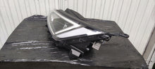 Load image into Gallery viewer, Frontscheinwerfer Hyundai Elantra 92101F2600 LED Links Scheinwerfer Headlight