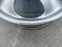 Laden Sie das Bild in den Galerie-Viewer, 1x Alufelge 17 Zoll 8.5&quot; 5x130 Silber 99636212605 Porsche 911 996 Rim Wheel