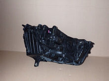Laden Sie das Bild in den Galerie-Viewer, Frontscheinwerfer Audi Q3 83A941033 Links Scheinwerfer Headlight