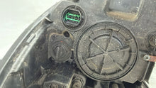 Laden Sie das Bild in den Galerie-Viewer, Frontscheinwerfer Kia Sorento I 92102-C5200 Rechts Scheinwerfer Headlight SCH6686129244mo