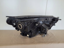 Laden Sie das Bild in den Galerie-Viewer, Frontscheinwerfer Toyota Rav 4 Links Scheinwerfer Headlight SCH2645001090ul