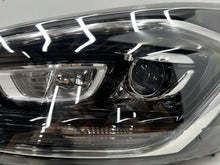 Laden Sie das Bild in den Galerie-Viewer, Frontscheinwerfer Ford Transit Custom JK21-13D153-BJ Xenon Links Headlight SCH2481799698cb