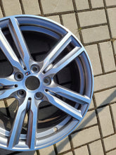 Load image into Gallery viewer, 1x Alufelge 18 Zoll 8.0&quot; 5x112 57ET Glanz Silber 7848602 BMW 2 F45 F46 Rim Wheel