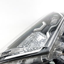 Laden Sie das Bild in den Galerie-Viewer, Frontscheinwerfer Toyota I 3508935089 LED Links Scheinwerfer Headlight SCH3397980717is