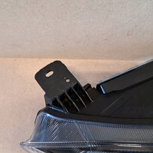 Load image into Gallery viewer, Frontscheinwerfer Ford Focus MX7B-13E015-ED LED Links Scheinwerfer Headlight SCH7397604159uk