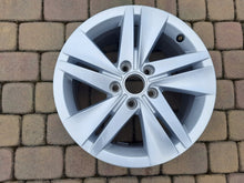Load image into Gallery viewer, 1x Alufelge 16 Zoll 7.0" 5x112 48ET 5H0601025 VW Rim Wheel FEL1662671478ww