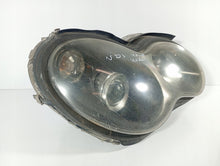 Laden Sie das Bild in den Galerie-Viewer, Frontscheinwerfer Mercedes-Benz W203 A2038204761 Rechts Scheinwerfer Headlight SCH6123268055uk