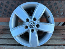 Laden Sie das Bild in den Galerie-Viewer, 1x Alufelge 16 Zoll 6.5" 5x120 51ET 7E0071496 VW Multivan Rim Wheel FEL5405681111uv