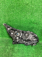 Load image into Gallery viewer, Frontscheinwerfer Honda Cr-V IV Rechts Scheinwerfer Headlight SCH3546123975pk