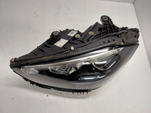 Laden Sie das Bild in den Galerie-Viewer, Frontscheinwerfer Mercedes-Benz W206 A2069060703 Links Scheinwerfer Headlight SCH4042913091vg