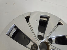 Laden Sie das Bild in den Galerie-Viewer, 1x Alufelge 16 Zoll 6.0" 5x100 35ET 2GM601025AD VW T Cross Rim Wheel FEL7397429242te