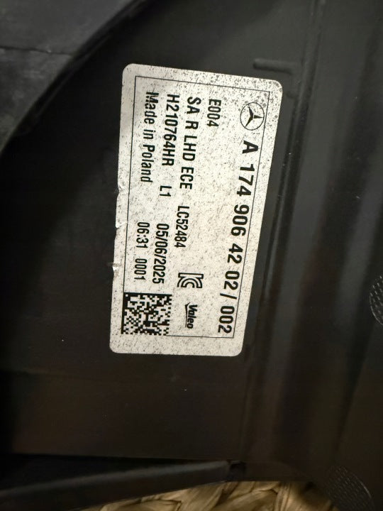 Frontscheinwerfer Mercedes-Benz Cla A1749064202 LED Rechts oder Links SCH7024610883im