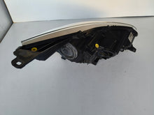 Laden Sie das Bild in den Galerie-Viewer, Frontscheinwerfer Ford C-Max F1CB-13W030-AC Ein Stück (Rechts oder Links) SCH1615077570zv