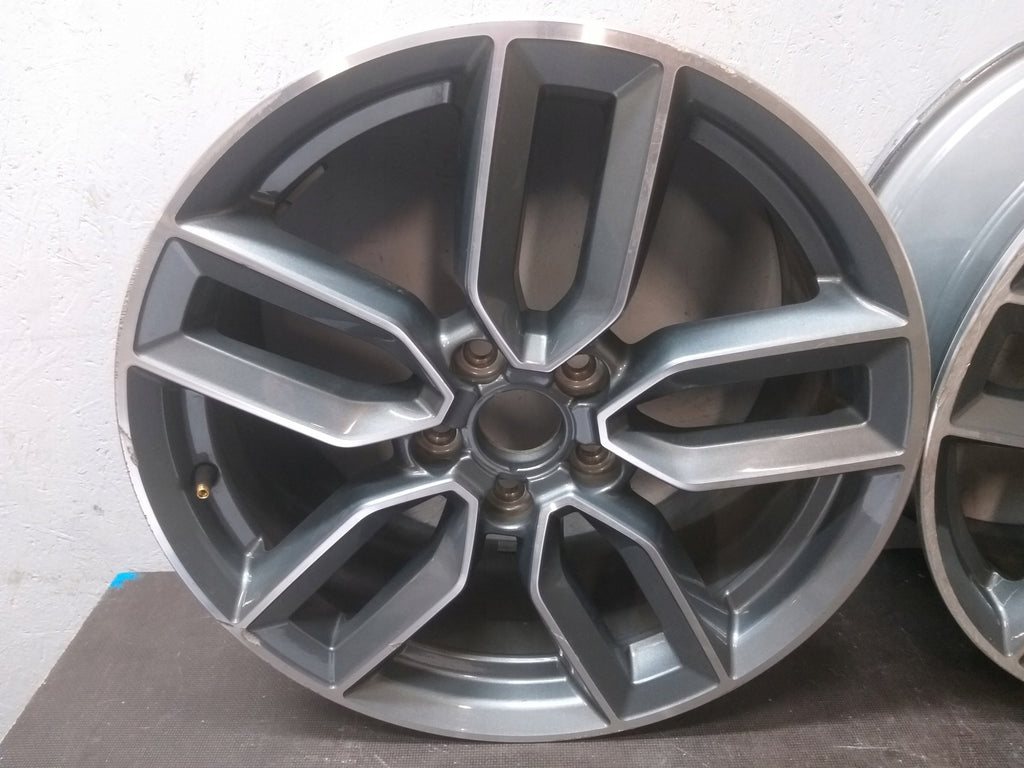 1x Alufelge 18 Zoll 7.5" 5x112 8V0601025M Audi A3 Rim Wheel