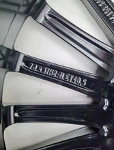 Laden Sie das Bild in den Galerie-Viewer, 1x Alufelge 17 Zoll 7.0" 5x112 48ET Glanz Schwarz A2054019200 Mercedes-Benz W205 FEL1583054002bz