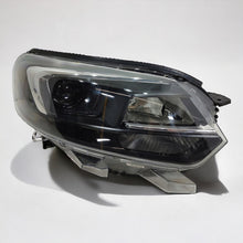 Laden Sie das Bild in den Galerie-Viewer, Frontscheinwerfer Opel Zafira Vivaro C 9832836480-00 Xenon Rechts Headlight