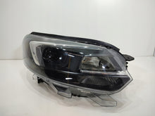 Laden Sie das Bild in den Galerie-Viewer, Frontscheinwerfer Opel Zafira Vivaro C 9832836480-00 Xenon Rechts Headlight