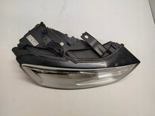 Laden Sie das Bild in den Galerie-Viewer, Frontscheinwerfer Audi Q3 8U0941006C LED Rechts Scheinwerfer Headlight SCH2451052174am