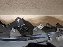 Load image into Gallery viewer, Frontscheinwerfer Toyota Corolla 81110-02S60 Full LED Rechts Headlight SCH7553196685fp