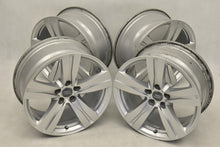 Load image into Gallery viewer, 4x Alufelge 18 Zoll 8.0" 5x112 25ET Glanz Silber 4M0601025A Audi Q7 Rim Wheel FEL6189236988ds