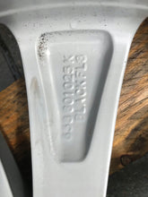 Laden Sie das Bild in den Galerie-Viewer, 1x Alufelge 16 Zoll 658601025K Skoda Scala Rim Wheel FEL8279807175yq