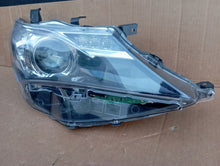 Load image into Gallery viewer, Frontscheinwerfer Toyota Auris 81110-02E21 89907726 Rechts Headlight