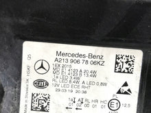 Load image into Gallery viewer, Frontscheinwerfer Mercedes-Benz W213 A2139067806KZ LED Rechts Headlight SCH2569017273am