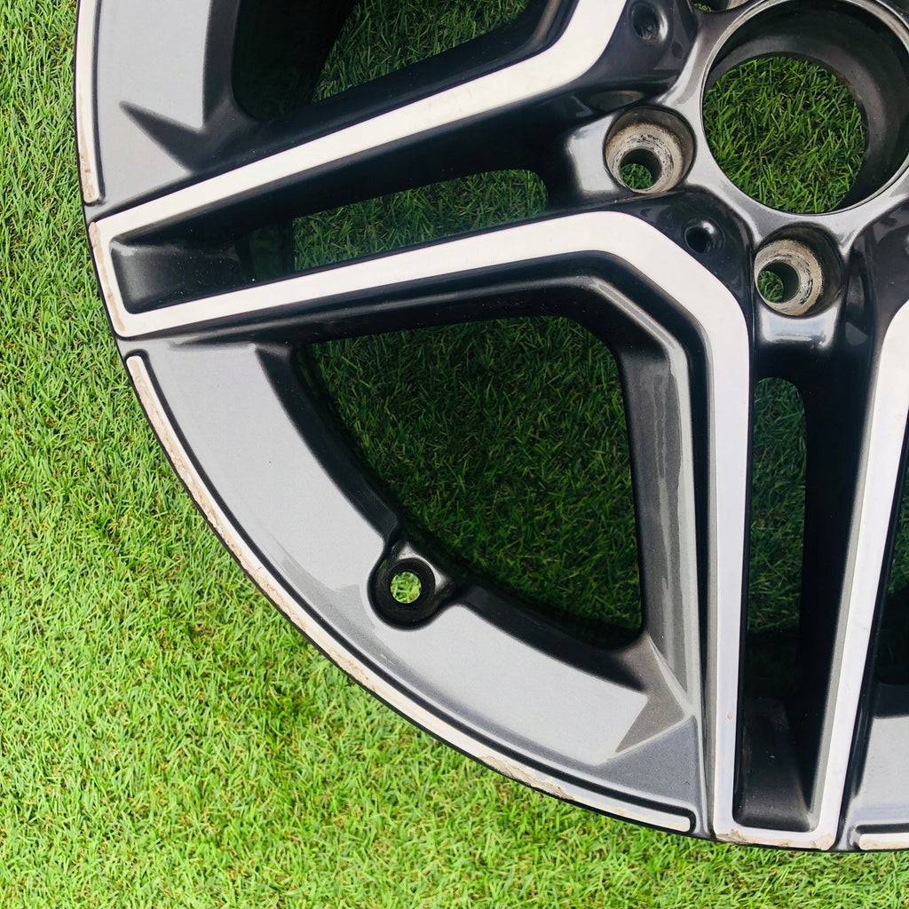 1x Alufelge 18 Zoll 8.0" 5x112 43ET A2134016300 Mercedes-Benz W213 Rim Wheel