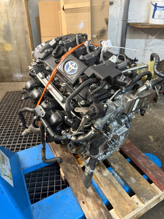 Motor Toyota Prius 2ZR-FXE 1.8 30TKm Benzin Engine Komplett MOT2017160268xn