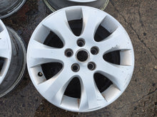 Laden Sie das Bild in den Galerie-Viewer, 1x Alufelge 16 Zoll 6.5" 5x115 41ET Glanz Silber 13856376019 Opel Astra J FEL2477508493fi