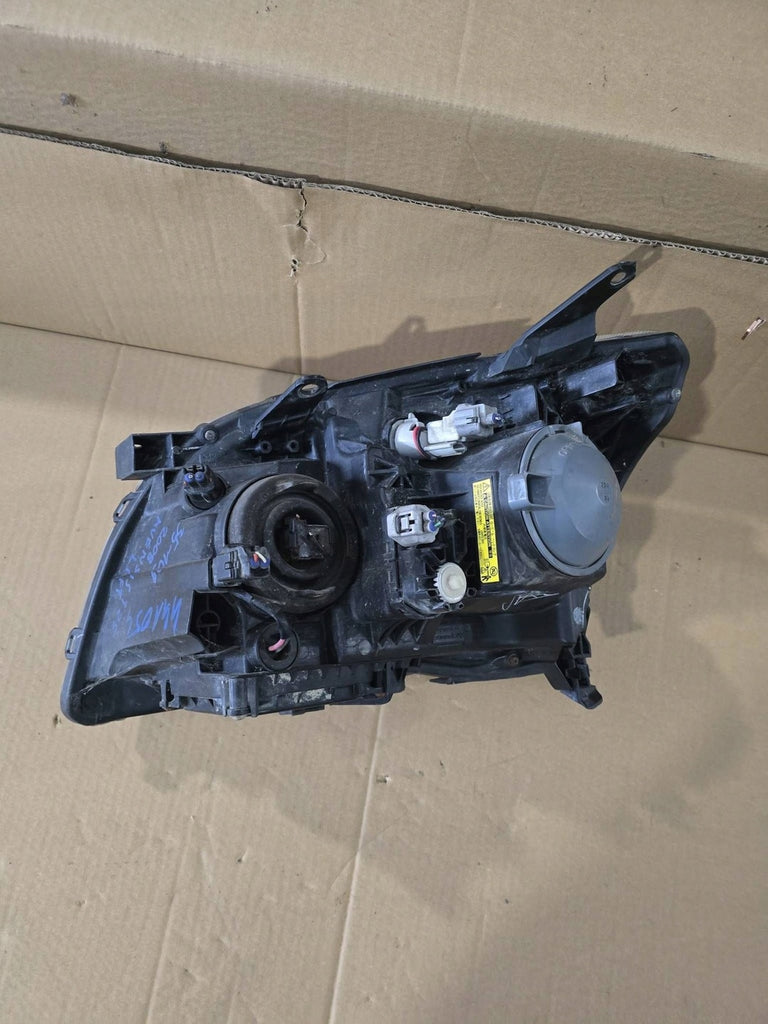 Frontscheinwerfer Toyota Avensis Rechts Scheinwerfer Headlight SCH1725624697xx